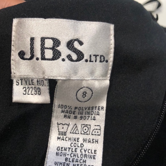 Spaghetti strap black dress - Picture 10 of 11